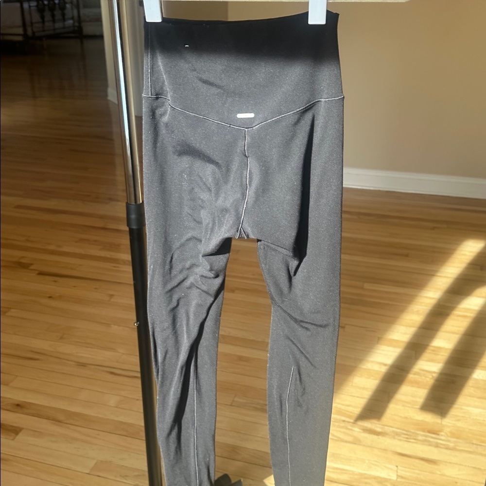 Aerie Black Leggings - Picture 4 of 7